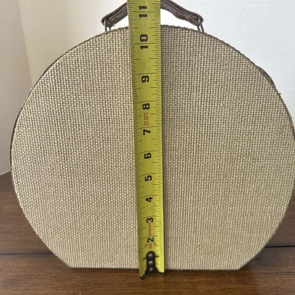 Burlap Traveling Case Woven Fabric Faux Leather Handles Brass Look Snap Straps
